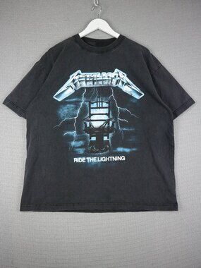 Metallica Ride The Lightning Faded Black Graphic Tee (damaged) Mens XL